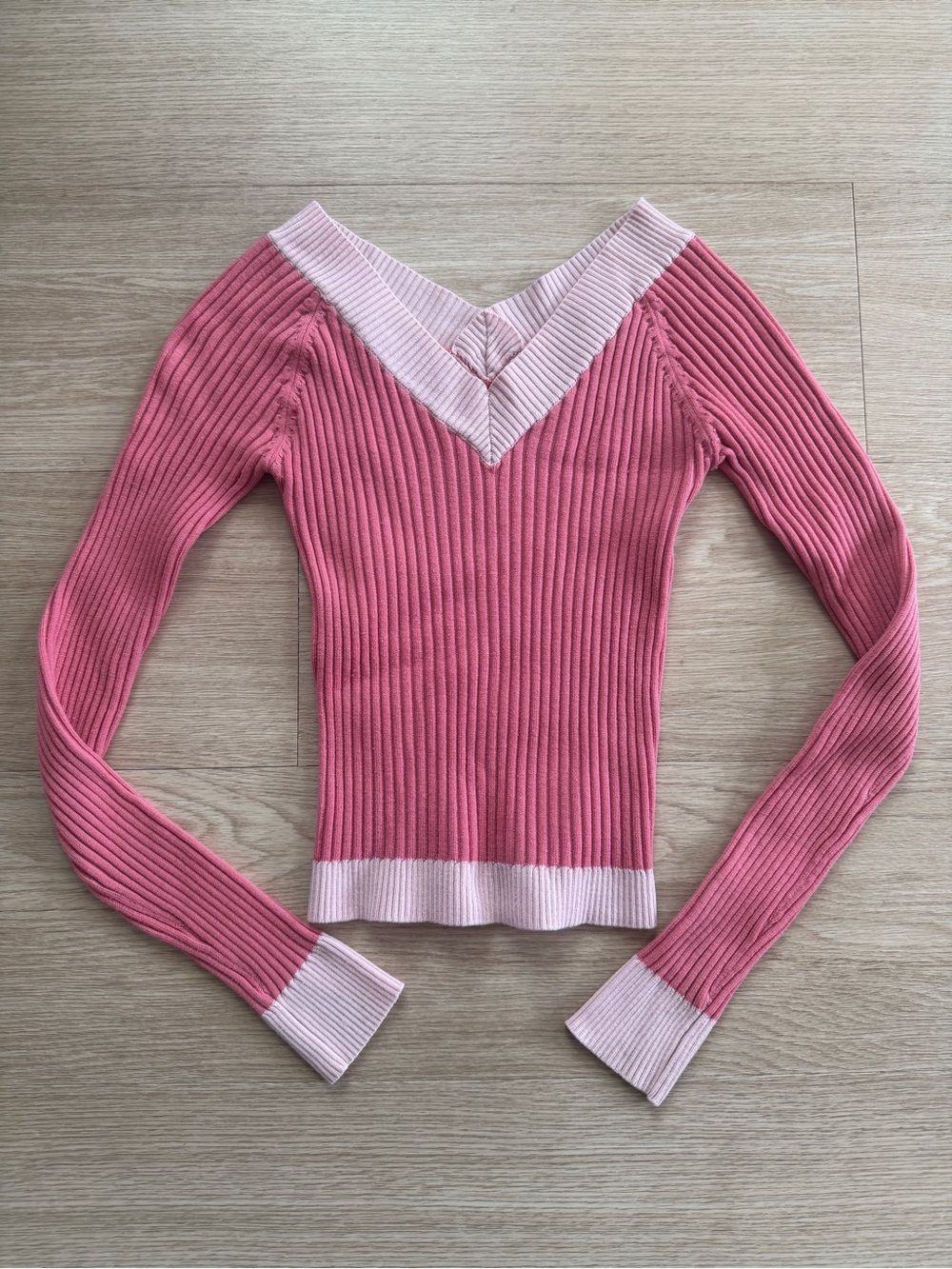Energie Pink Ribbed V-Neck Long Sleeve Crop Sweater Y2K size M fits like XS